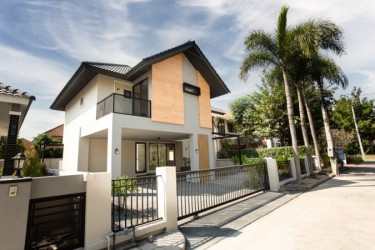 3 Bedroom 4 Bathroom Pool Villa at Kad Farang