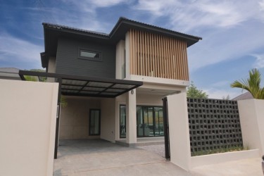 3 Bedroom Pool Villa At Kad Farang Village,